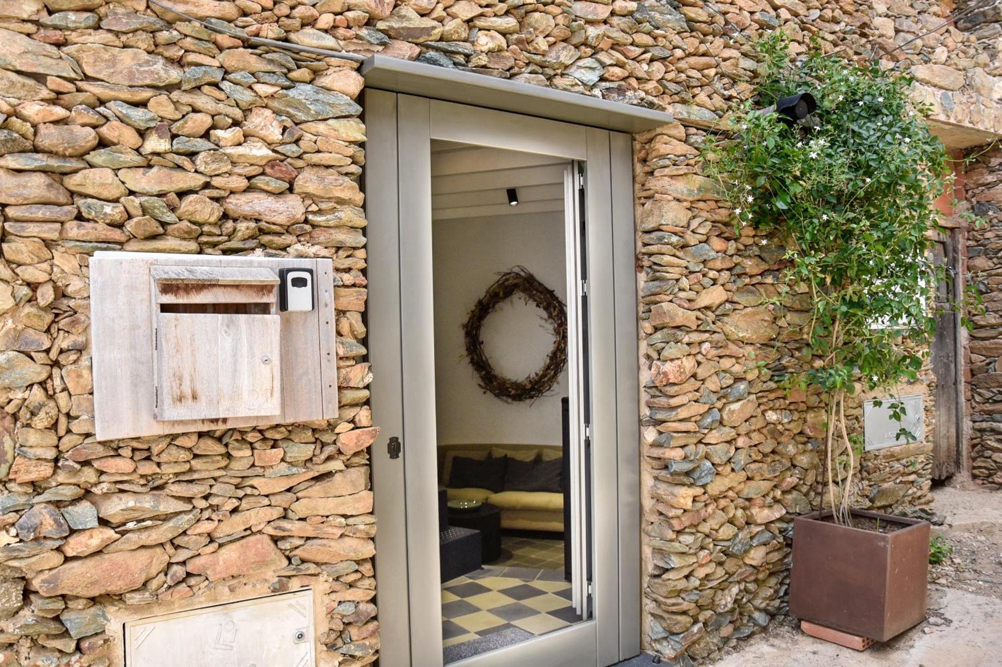 Villa Casa De Piedras By Sierra Viva Desing à Cortelazor Extérieur photo